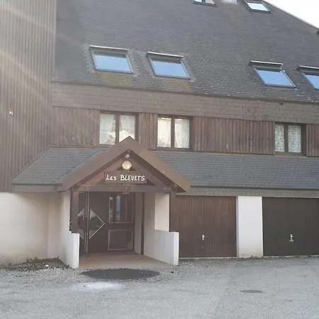 Duplex Lumineux Et Spacieux En Plein Centre Bourg *