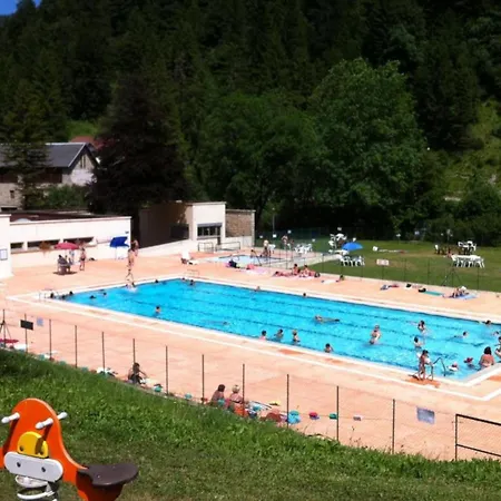Duplex Lumineux Et Spacieux En Plein Centre Bourg *